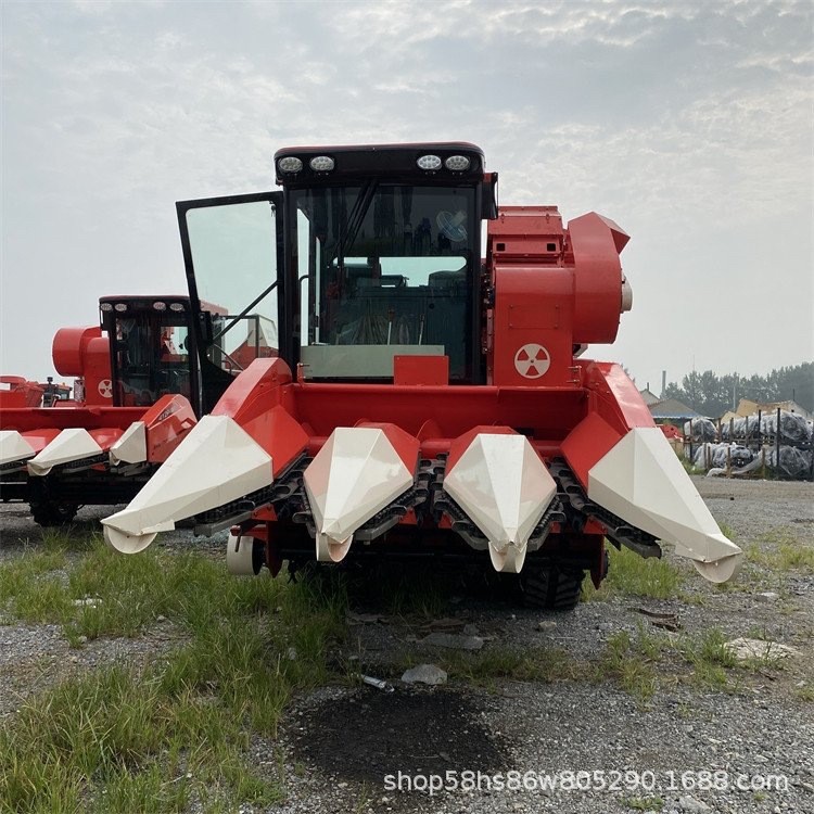 金達威收割機50馬力全時四驅(qū)山洼地4YZP-2C自走式履帶玉米收獲機